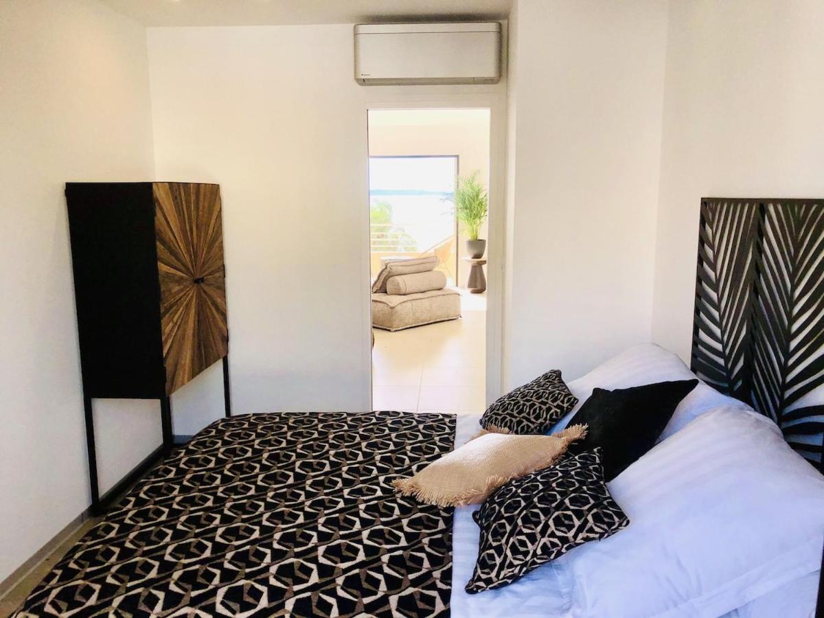 Appartement T3 Lumineux Traversant Totalement Neuf En Face De La Plage Front De Mer Vue Sur Les Iles Vue Mer Panoramique Assuree Residence De La Plage Centre Ville Du Lavandou 3Eme Etage Avec Ascenseur Appartement T3 Le Lavandou Zewnętrze zdjęcie