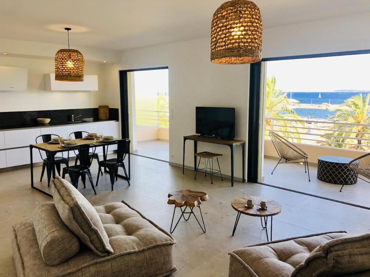 Appartement T3 Lumineux Traversant Totalement Neuf En Face De La Plage Front De Mer Vue Sur Les Iles Vue Mer Panoramique Assuree Residence De La Plage Centre Ville Du Lavandou 3Eme Etage Avec Ascenseur Appartement T3 Le Lavandou Zewnętrze zdjęcie