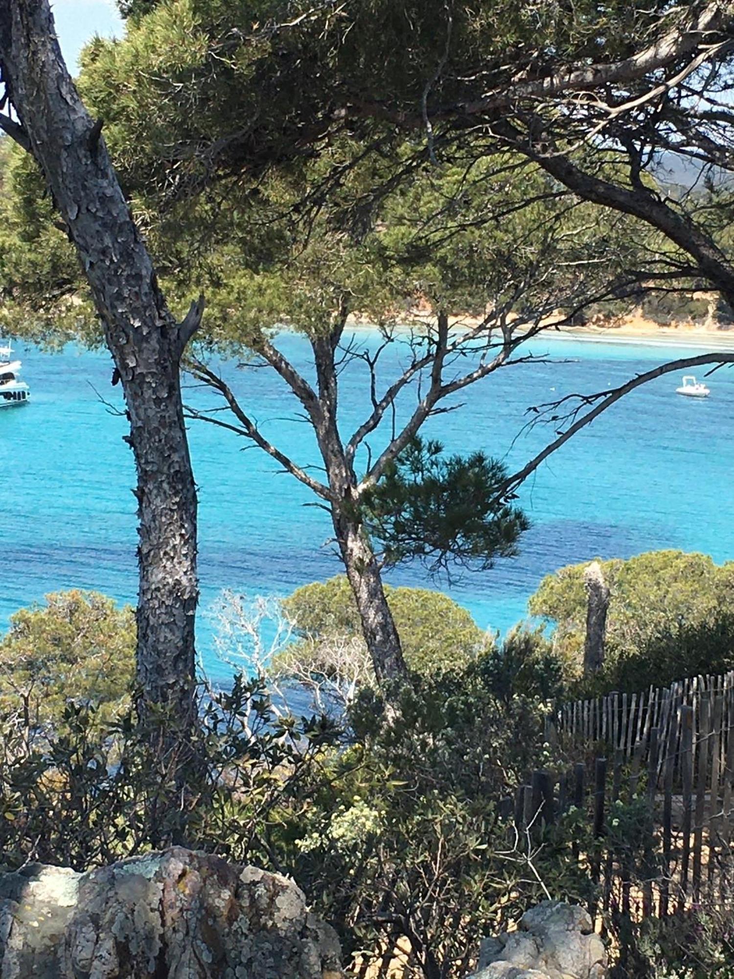Appartement T3 Lumineux Traversant Totalement Neuf En Face De La Plage Front De Mer Vue Sur Les Iles Vue Mer Panoramique Assuree Residence De La Plage Centre Ville Du Lavandou 3Eme Etage Avec Ascenseur Appartement T3 Le Lavandou Zewnętrze zdjęcie